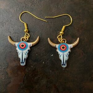 NWT - Bohemian style cow skull western cowboy style - metal dangle earrings